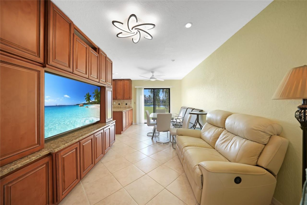 3335 Purple Martin Drive, Unit 6, Punta Gorda, FL 33950 Photo