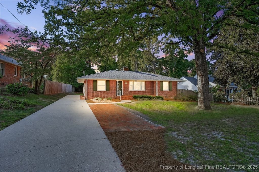 521 Vista Drive, Fayetteville, NC 28305 Main Photo
