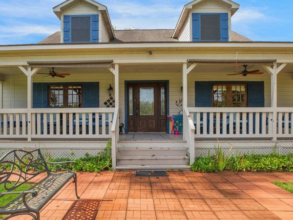 2115 Atchafalaya River Highway , Breaux Bridge, LA 70517