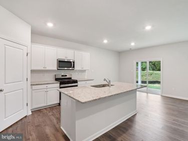 202 GLENMORE LANE, KESWICK, VA 22947