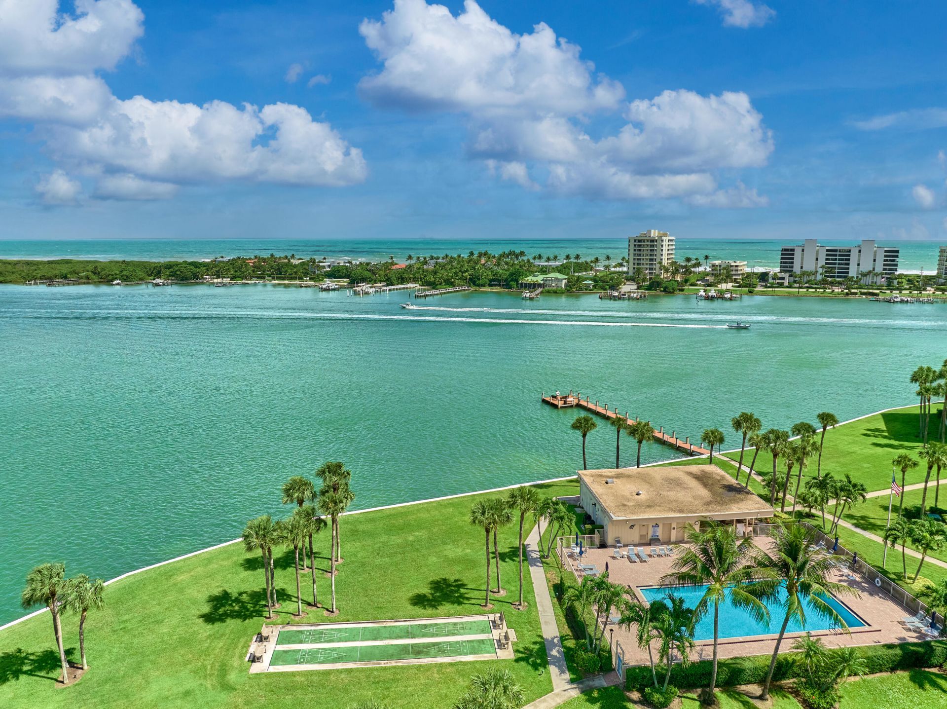 200 Intracoastal Place, Unit 402, Jupiter, FL 33469 Photo