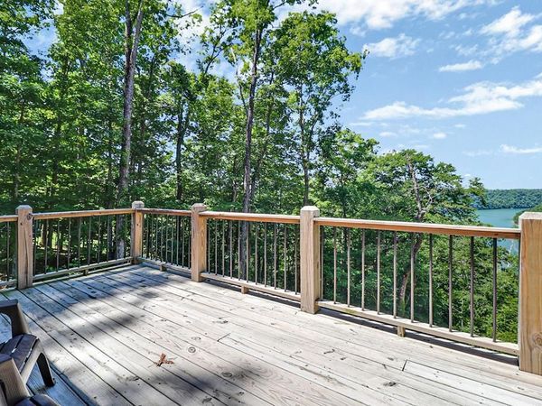 140 Rindler Ridge, Byrdstown, TN 38549