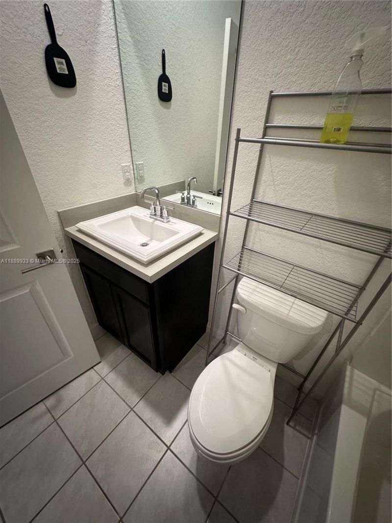 2800 NW 180th St, Miami Gardens, FL 33056 Photo