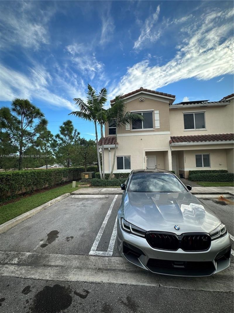 2800 NW 180th St, Miami Gardens, FL 33056 Photo
