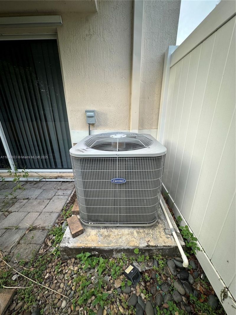 2800 NW 180th St, Miami Gardens, FL 33056 Photo