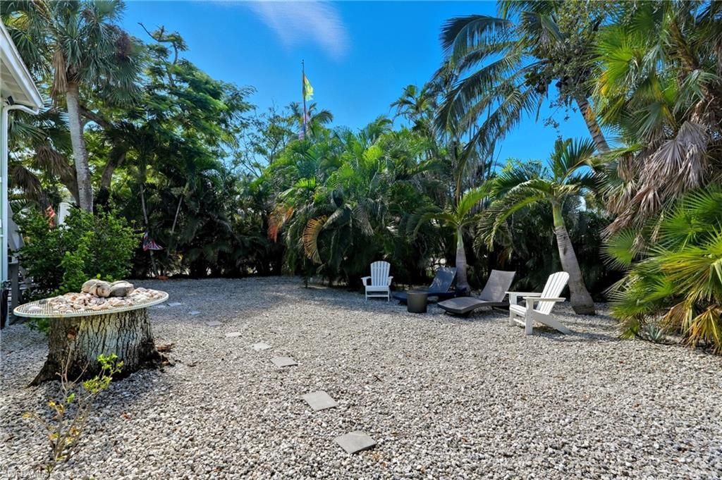 167 Coconut Dr, Fort Myers Beach, FL 33931 Photo