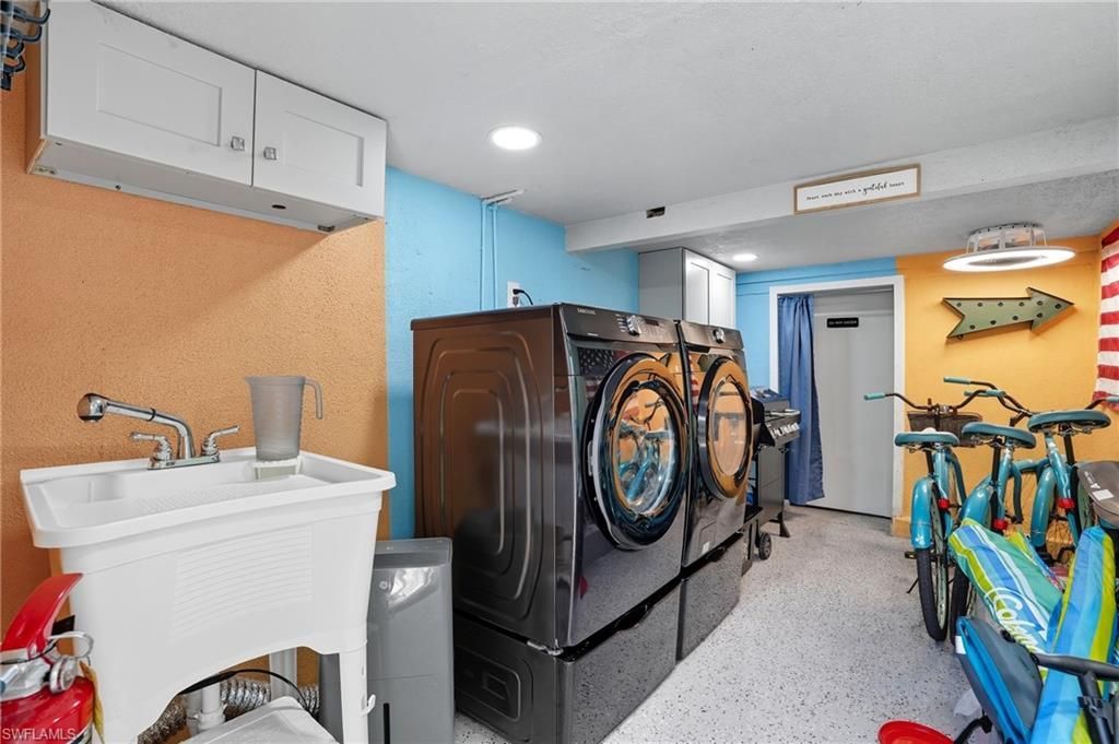 167 Coconut Dr, Fort Myers Beach, FL 33931 Photo