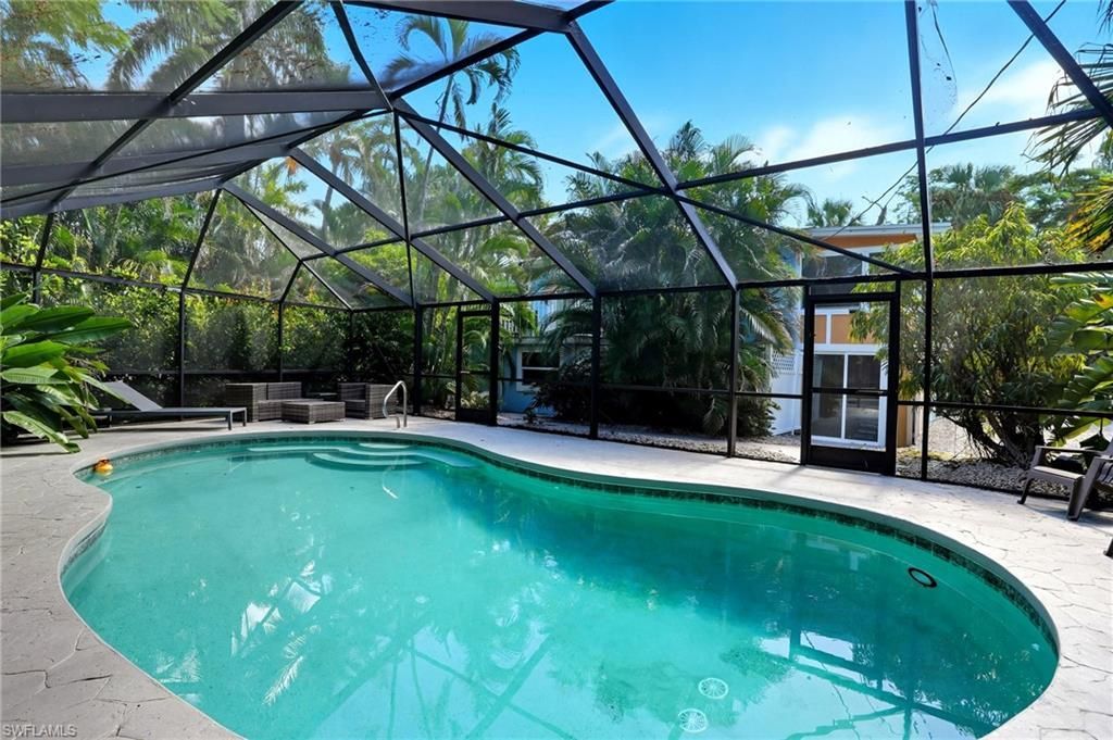 167 Coconut Dr, Fort Myers Beach, FL 33931 Photo