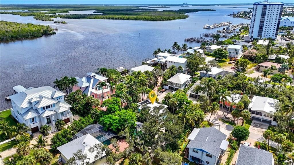 167 Coconut Dr, Fort Myers Beach, FL 33931 Photo