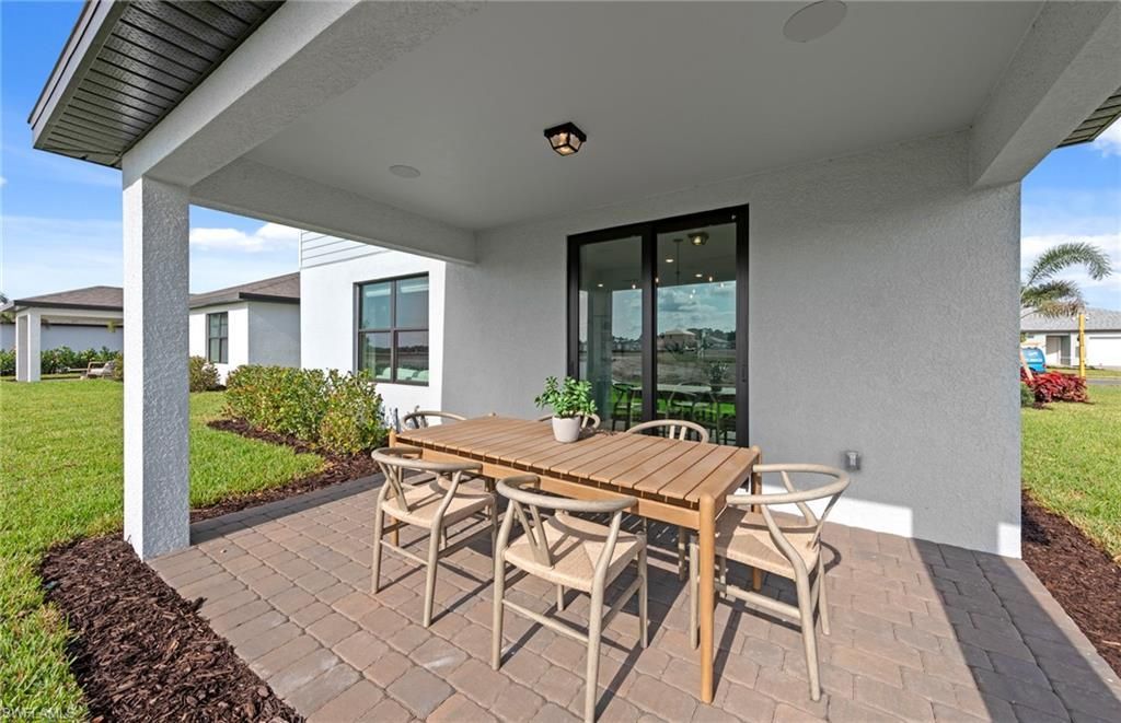 282 Silent Lake Dr, Lehigh Acres, FL 33936 Photo