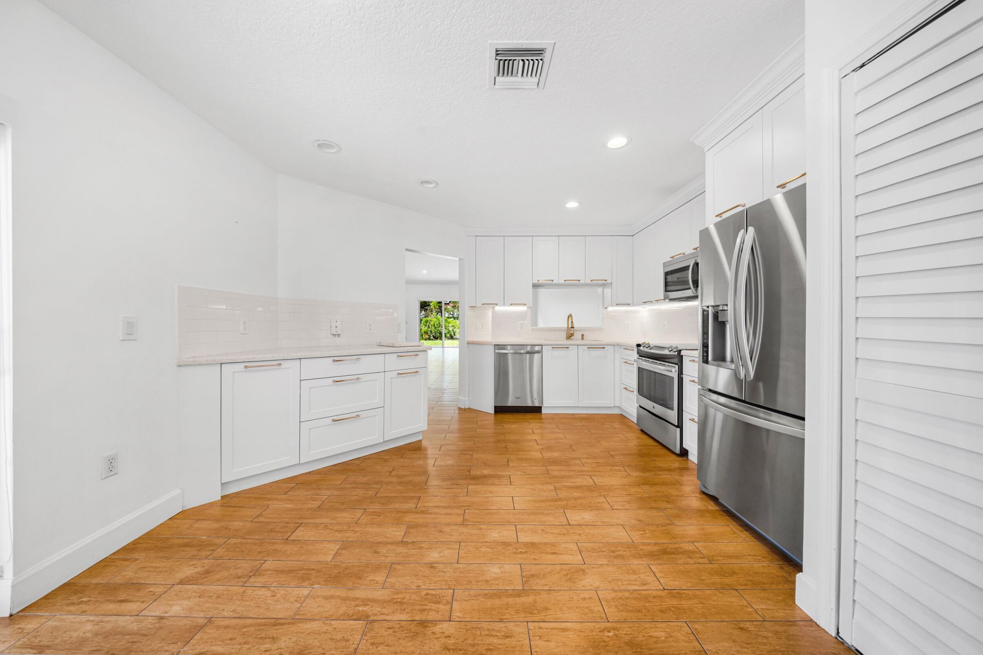 4106 Carriage Drive, Unit C2, Pompano Beach, FL 33069 Photo