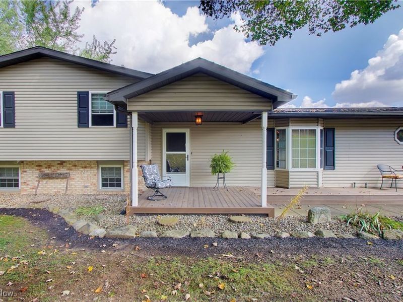 14015 Stimmel Street NE, Paris, OH 44669 Photo 2