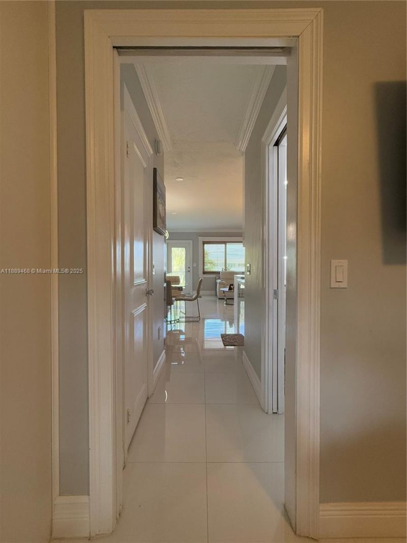900 Atlantic Shores Blvd, Unit 219, Hallandale Beach, FL 33009 Photo