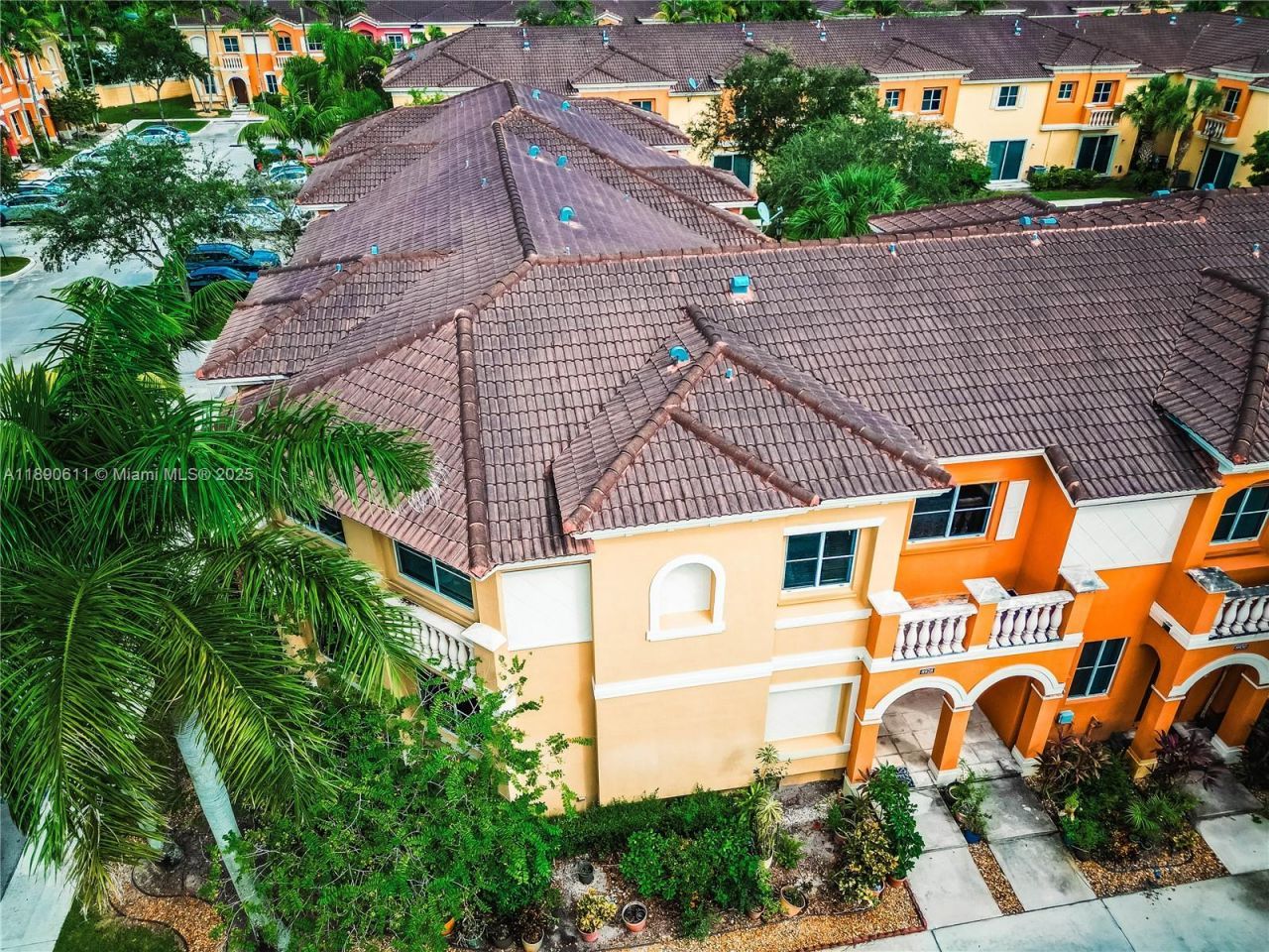 8928 SW 18th St, Miramar, FL 33025 Photo