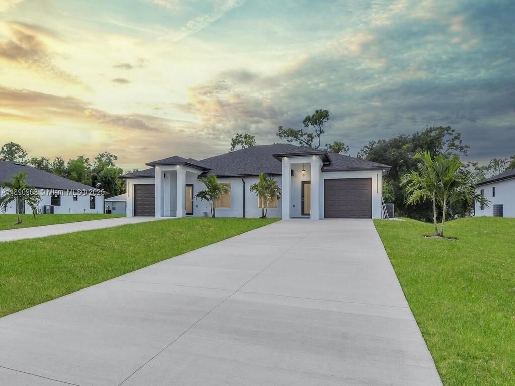 4913/4915 S Leonard Blvd S, Lehigh Acres, FL 33973 Photo