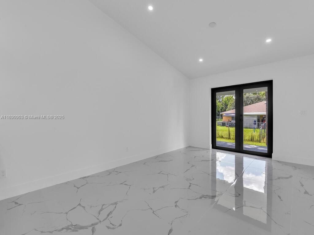 4913/4915 S Leonard Blvd S, Lehigh Acres, FL 33973 Photo