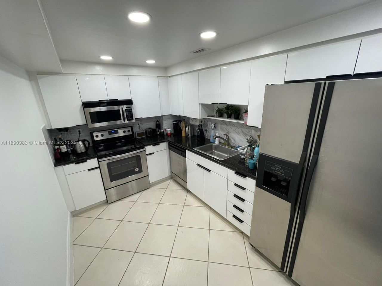 10350 W Bay Harbor Dr, Unit 3M, Bay Harbor Islands, FL 33154 Photo