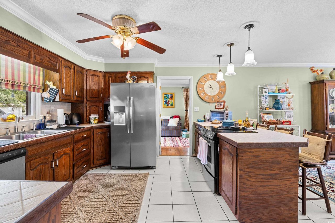 202 Greenleaf Circle Photo 13