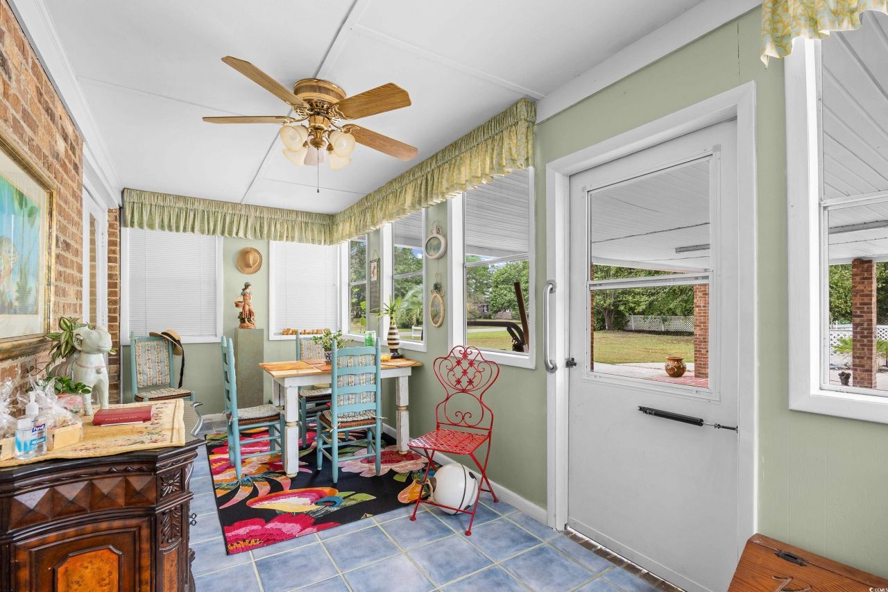 202 Greenleaf Circle Photo 22