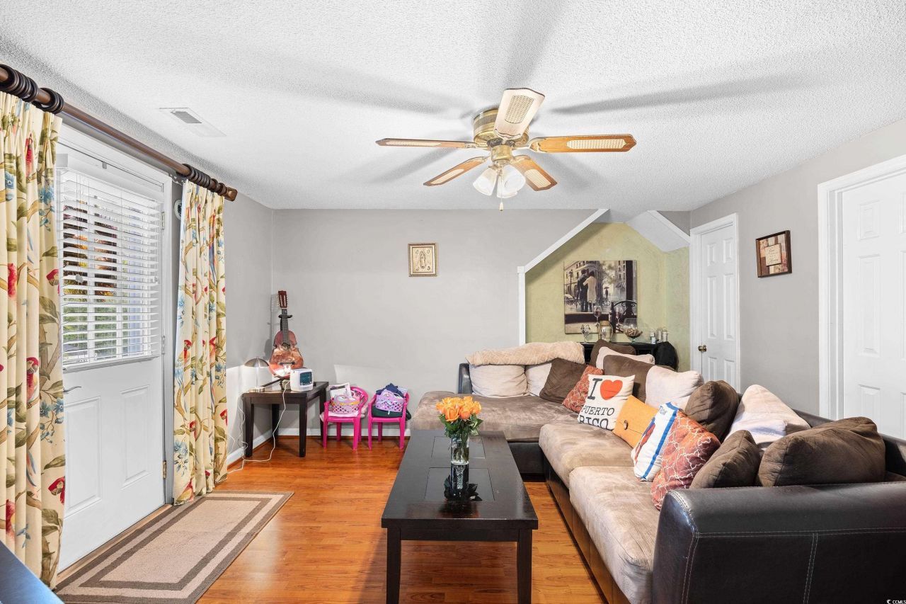 202 Greenleaf Circle Photo 23