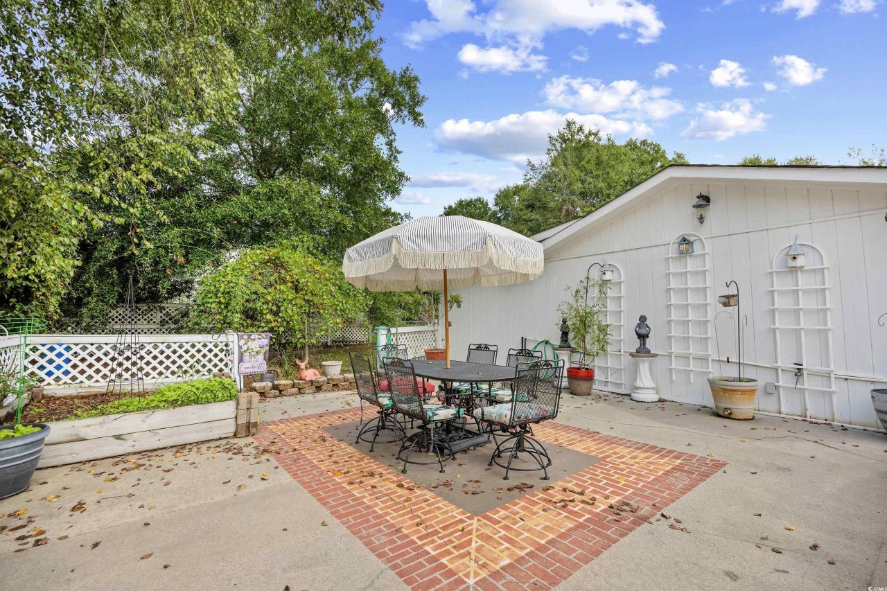 202 Greenleaf Circle Photo 34