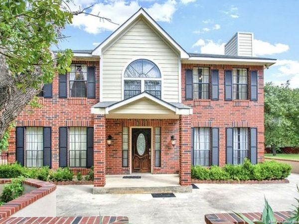 353 Eagle Ridge, Floresville, TX 78114