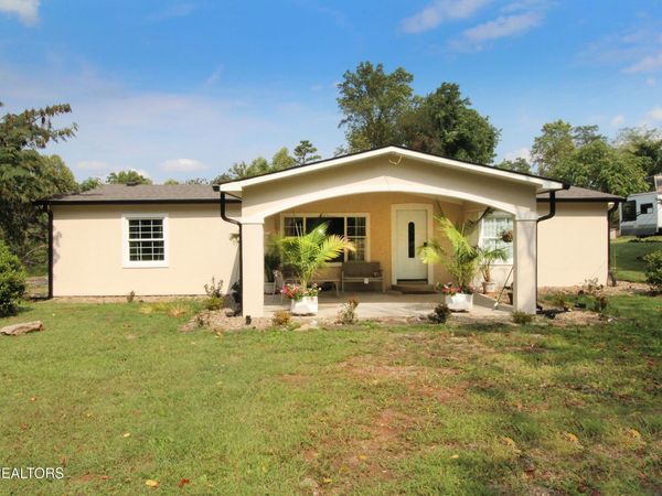 6214 Lacy Rd, Knoxville, TN 37912