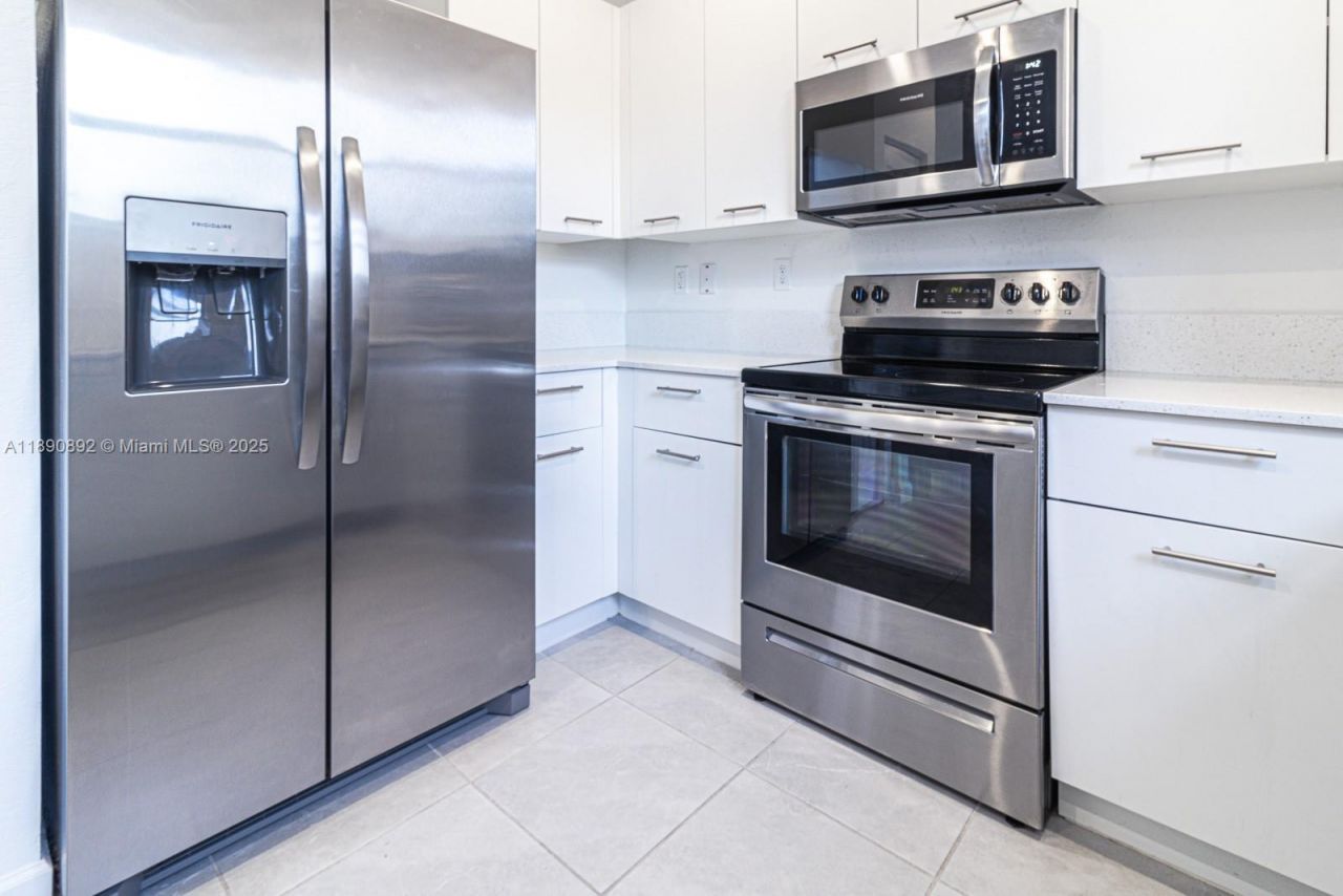 12509 NW 23rd Pl, Miami, FL 33167 Photo