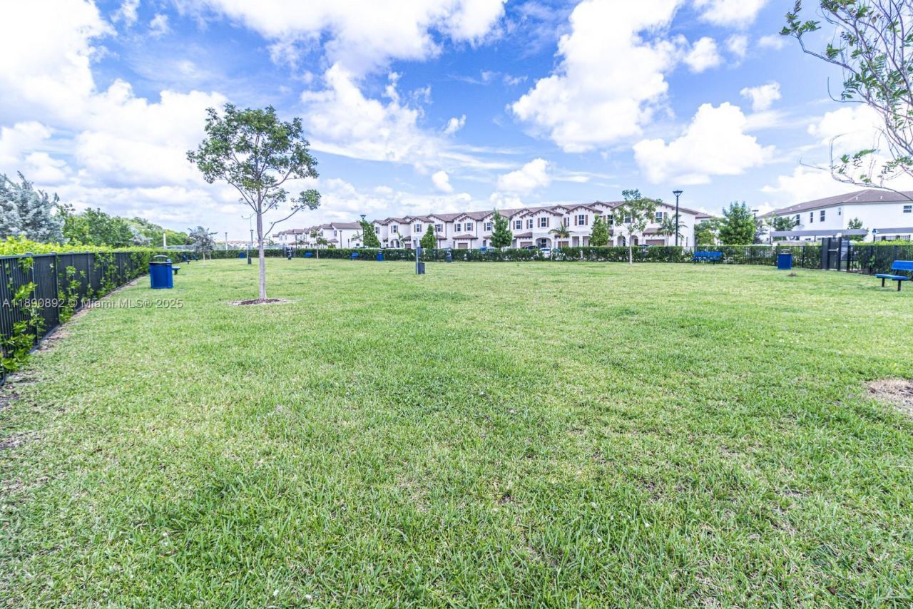 12509 NW 23rd Pl, Miami, FL 33167 Photo