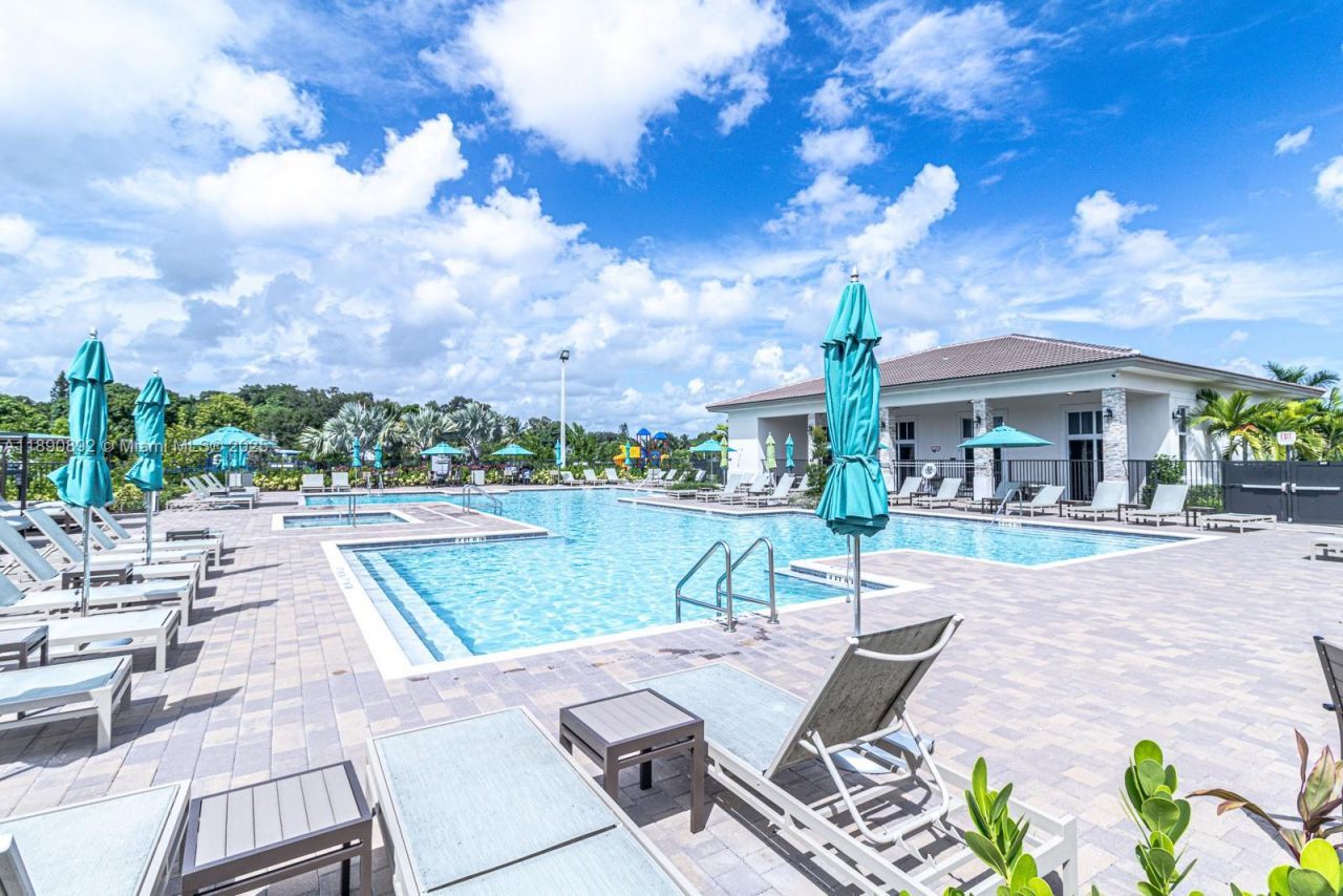 12509 NW 23rd Pl, Miami, FL 33167 Photo