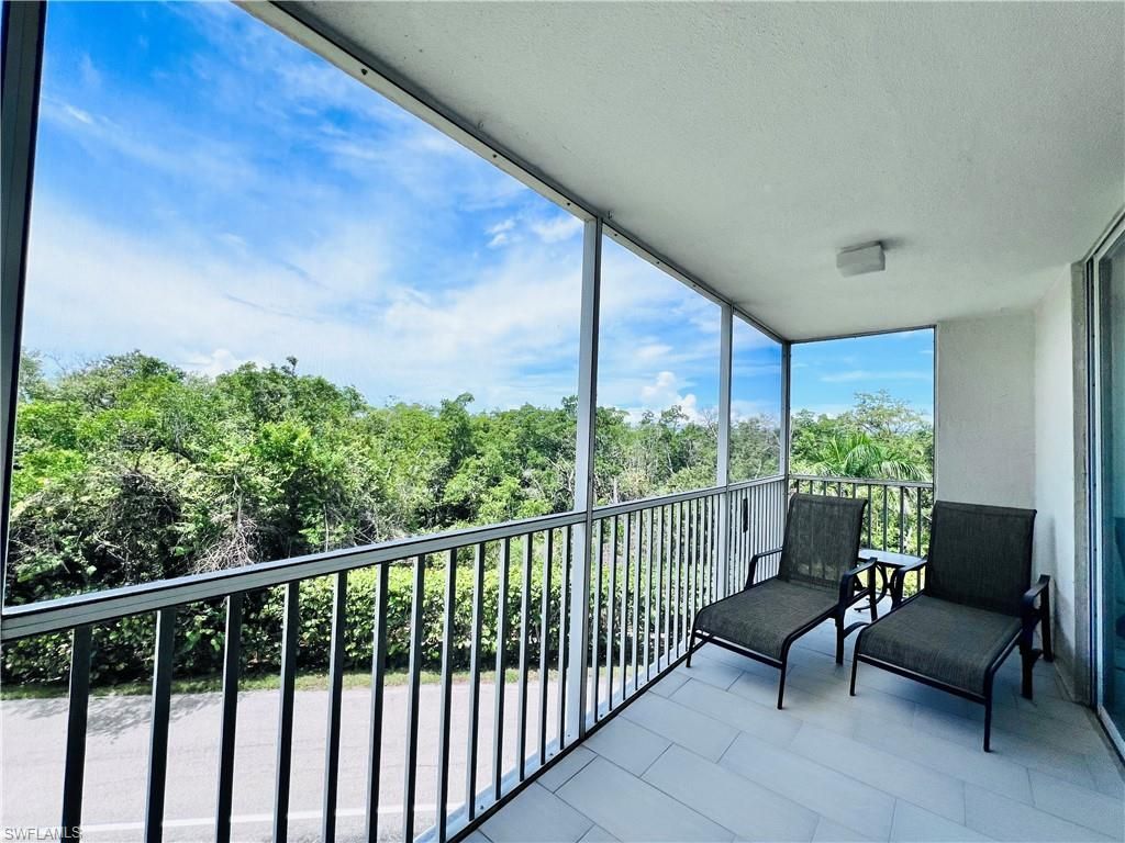 5 Bluebill Ave, Unit 303-1, Naples, FL 34108 Photo