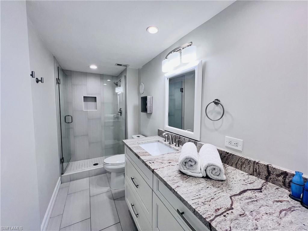 5 Bluebill Ave, Unit 303-1, Naples, FL 34108 Photo