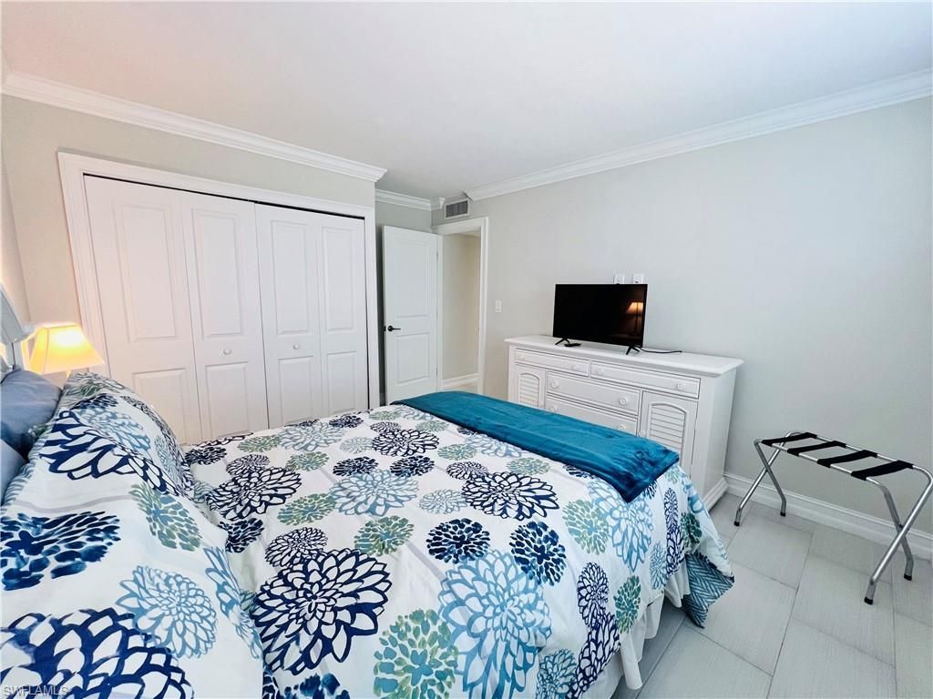 5 Bluebill Ave, Unit 303-1, Naples, FL 34108 Photo