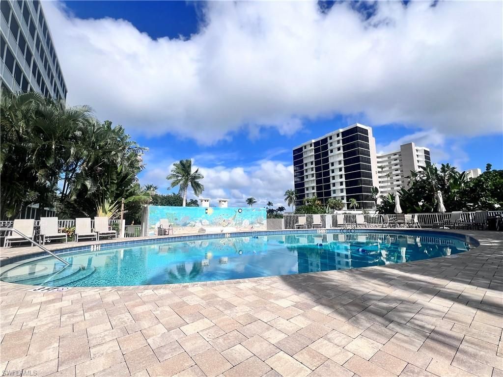 5 Bluebill Ave, Unit 303-1, Naples, FL 34108 Photo