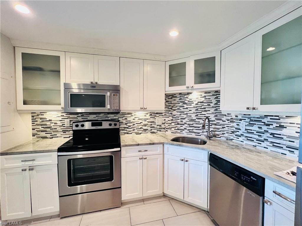 5 Bluebill Ave, Unit 303-1, Naples, FL 34108 Photo
