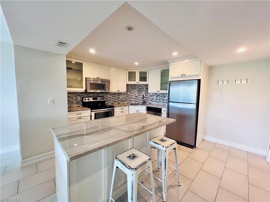 5 Bluebill Ave, Unit 303-1, Naples, FL 34108 Photo