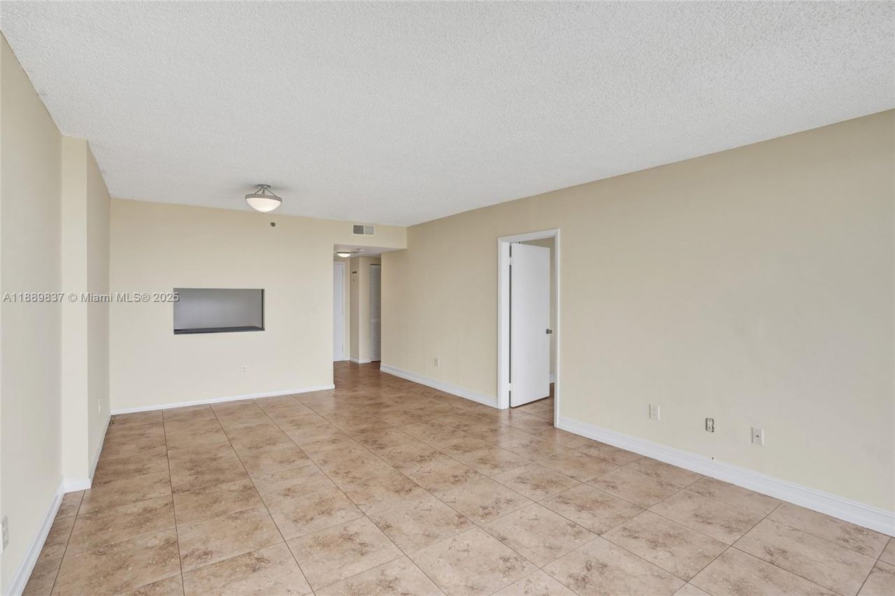 1470 NE 123rd St, Unit A1213, North Miami, FL 33161 Photo