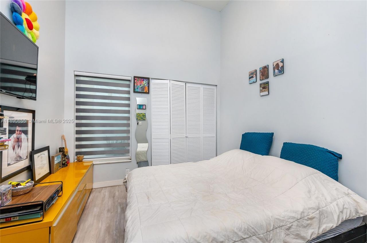 10048 SW 221st St, Cutler Bay, FL 33190 Photo