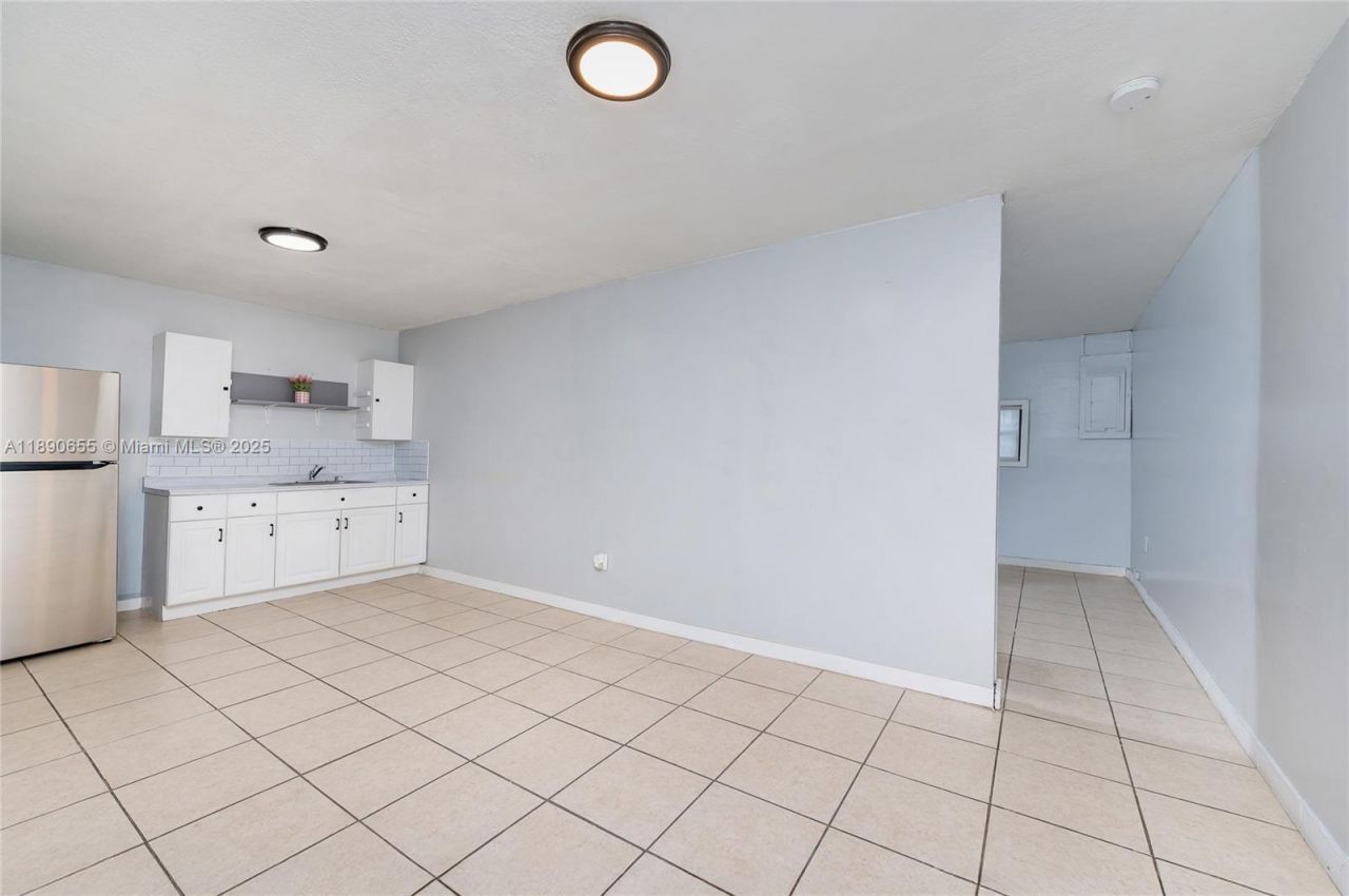 10048 SW 221st St, Cutler Bay, FL 33190 Photo