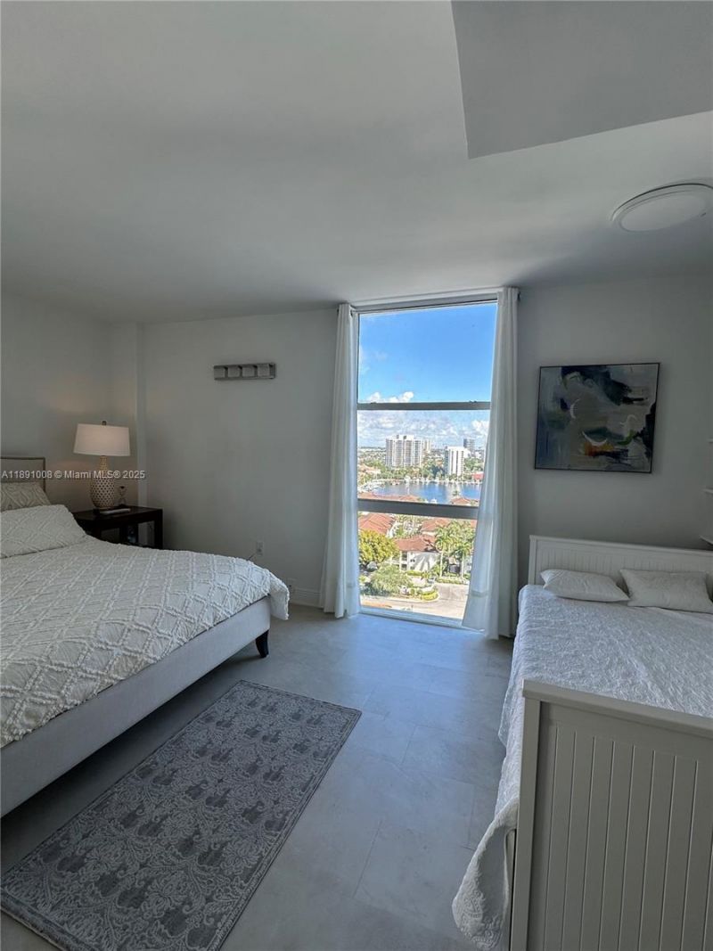 3675 N Country Club Dr, Unit 1809, Aventura, FL 33180 Photo