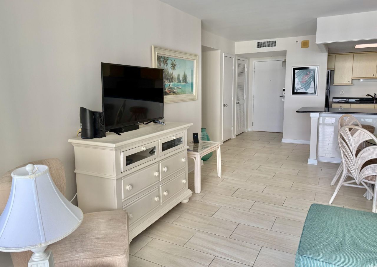 9840 Queensway Blvd. Photo 12