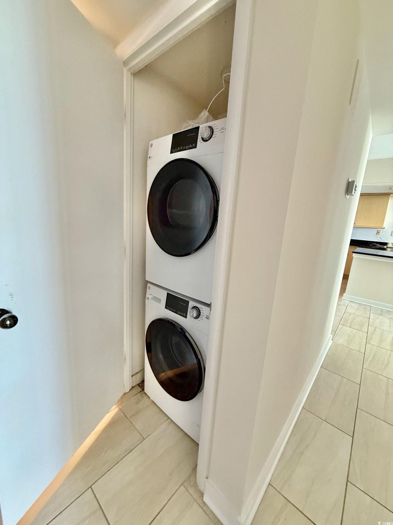 9840 Queensway Blvd. Photo 21