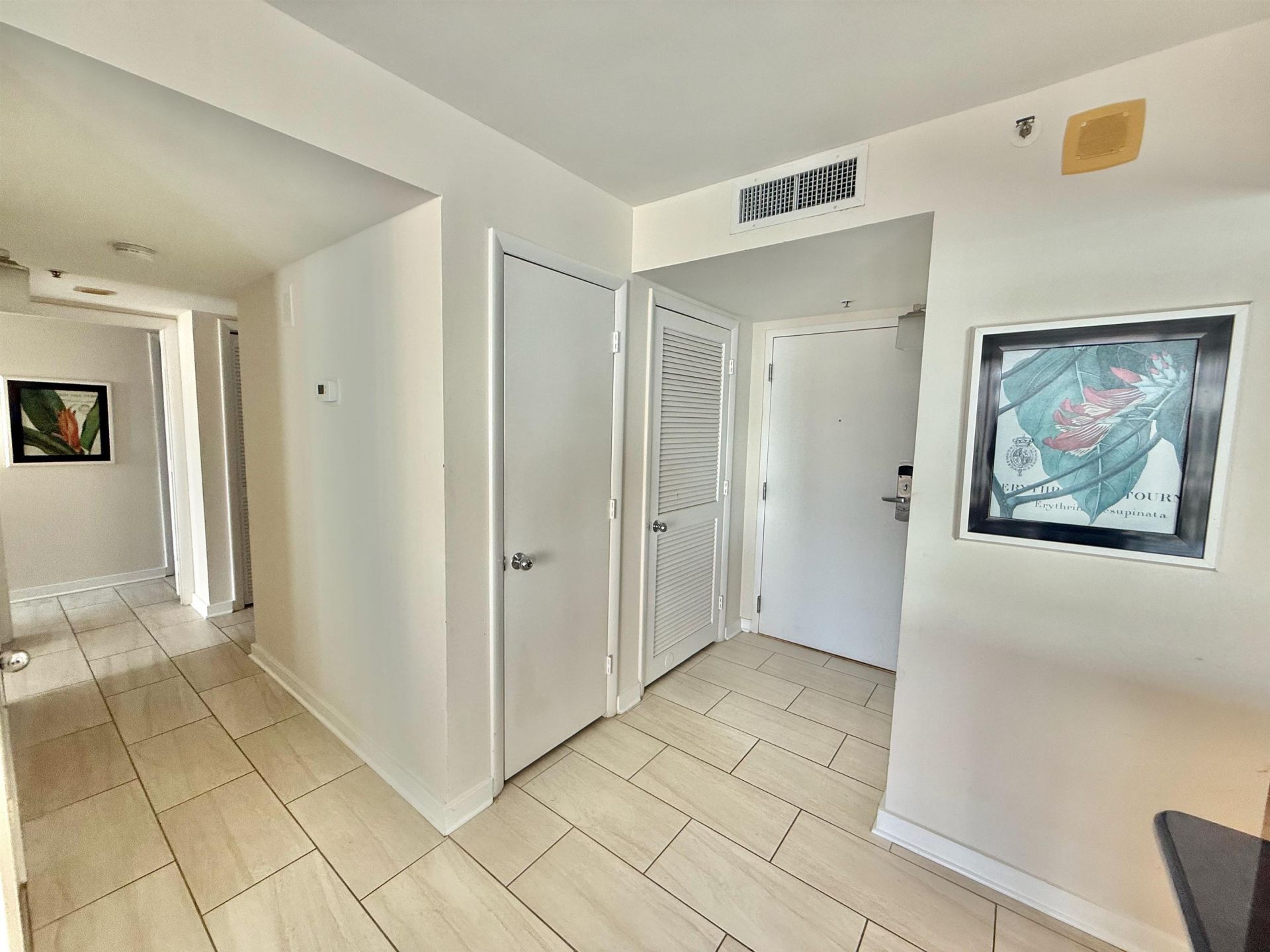 9840 Queensway Blvd. Photo 24