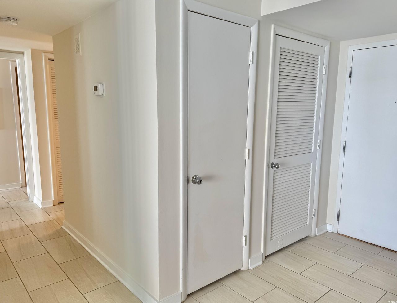 9840 Queensway Blvd. Photo 38