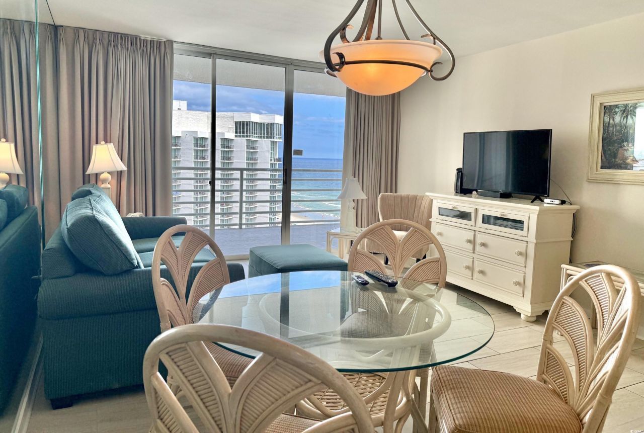 9840 Queensway Blvd. Photo 7