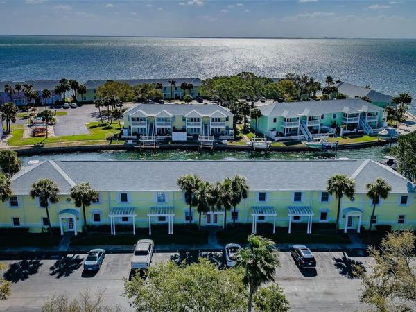 5196 BEACH DRIVE SE, Unit B, ST PETERSBURG, FL 33705