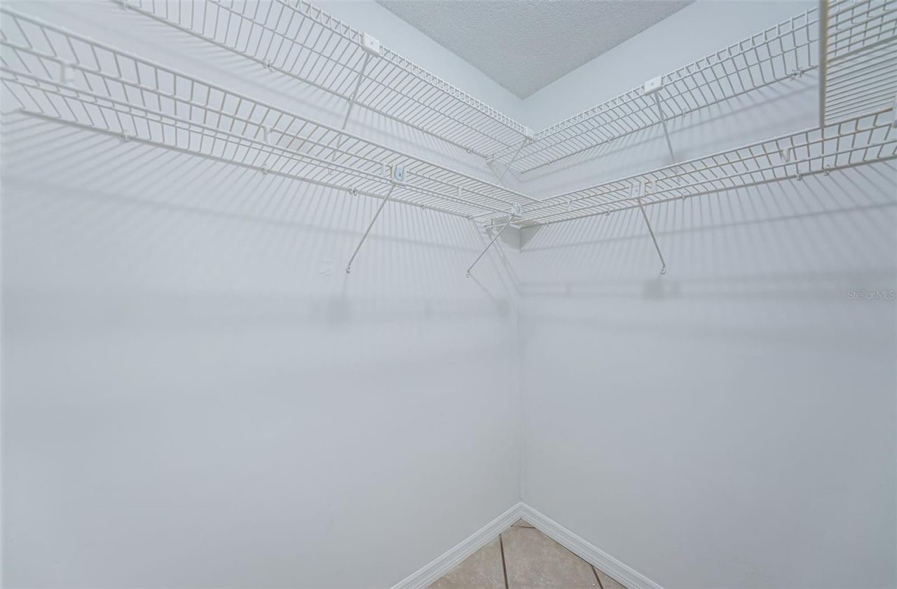 5196 Beach Drive Se, Unit B, Saint Petersburg, FL 33705 Photo