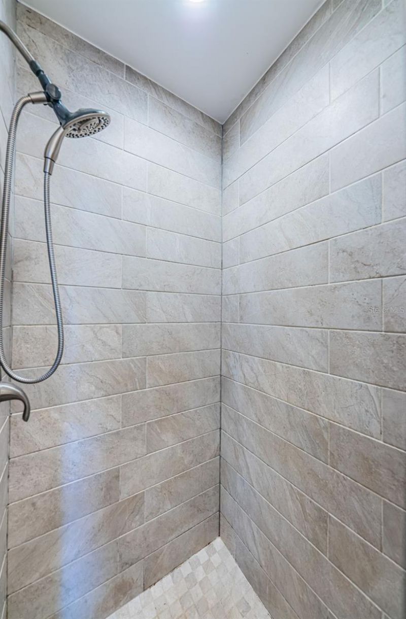 5196 Beach Drive Se, Unit B, Saint Petersburg, FL 33705 Photo