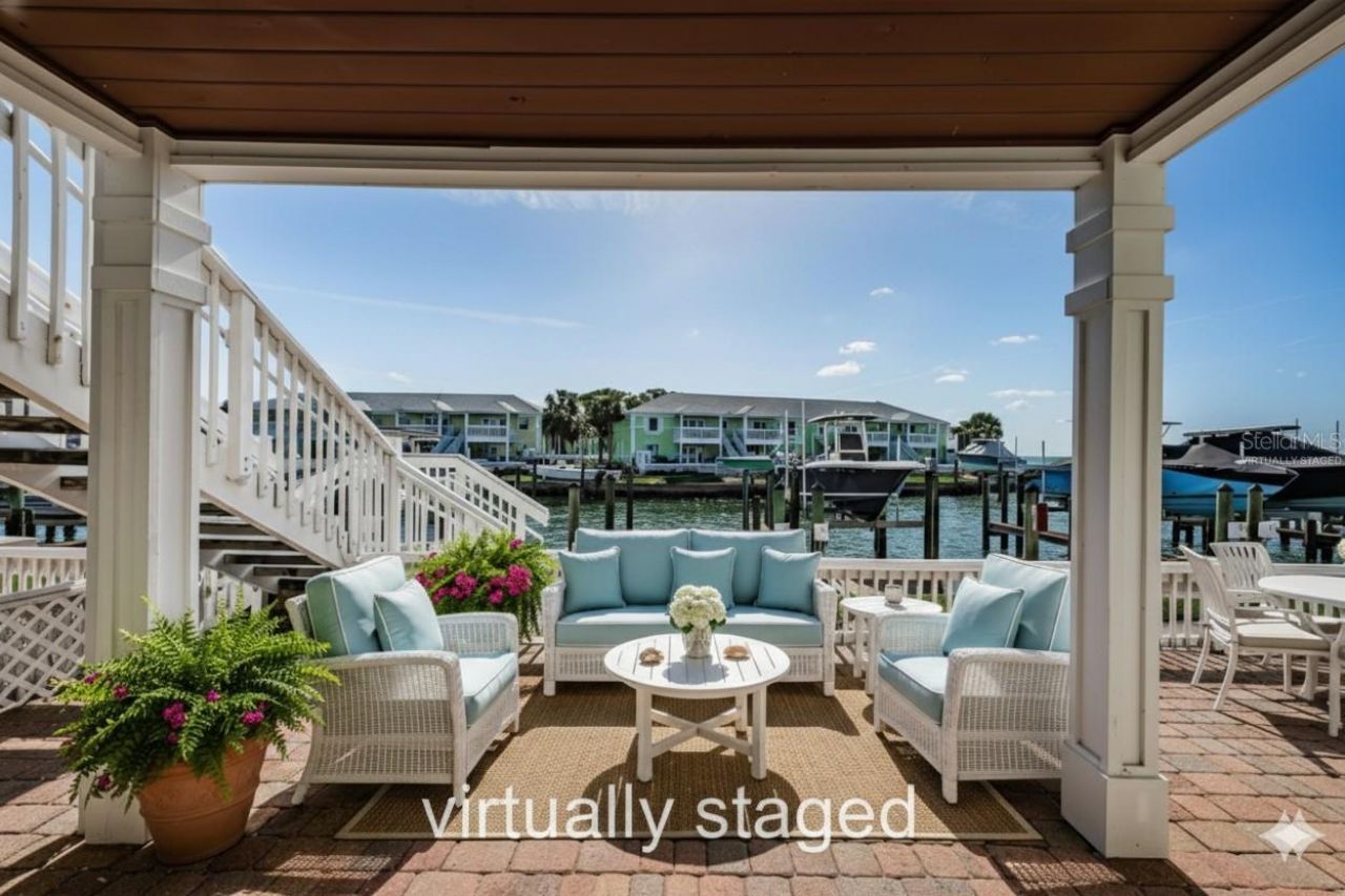 5196 Beach Drive Se, Unit B, Saint Petersburg, FL 33705 Photo