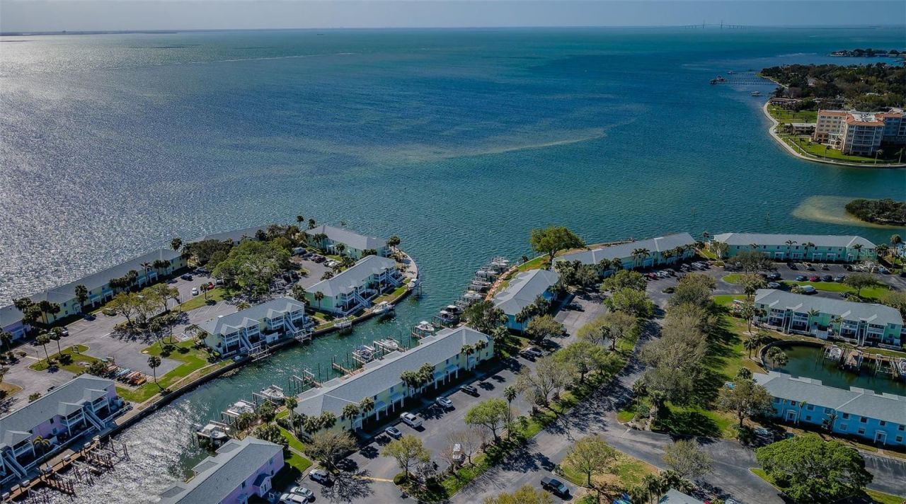 5196 Beach Drive Se, Unit B, Saint Petersburg, FL 33705 Photo